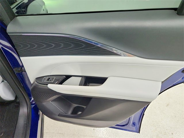 2024 Cadillac Lyriq Sport photo 40