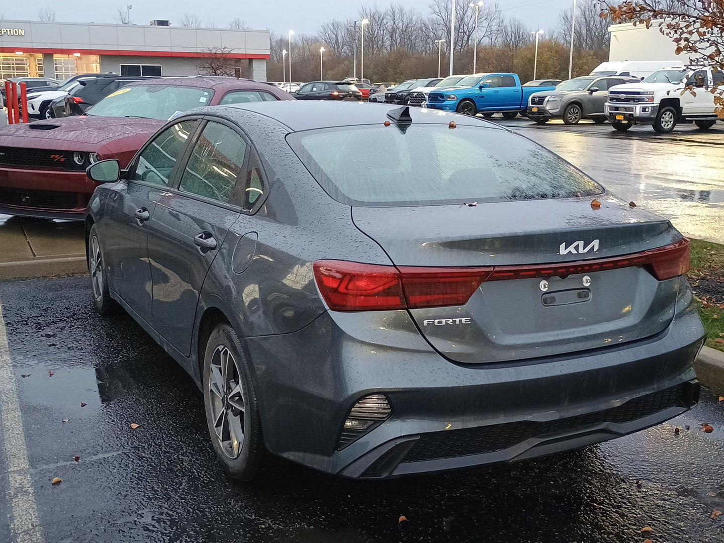 2023 Kia Forte LXS photo 2