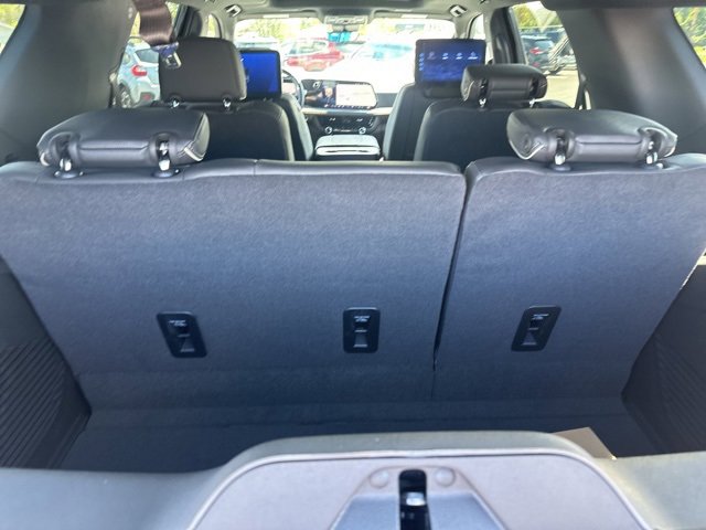 2025 Chevrolet Tahoe Premier photo 33
