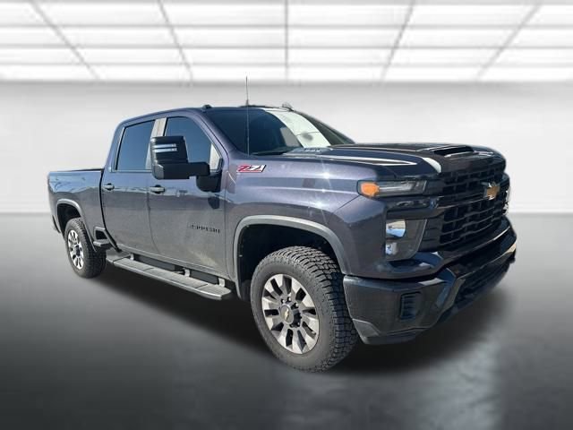 2024 Chevrolet Silverado 2500HD Custom's photo