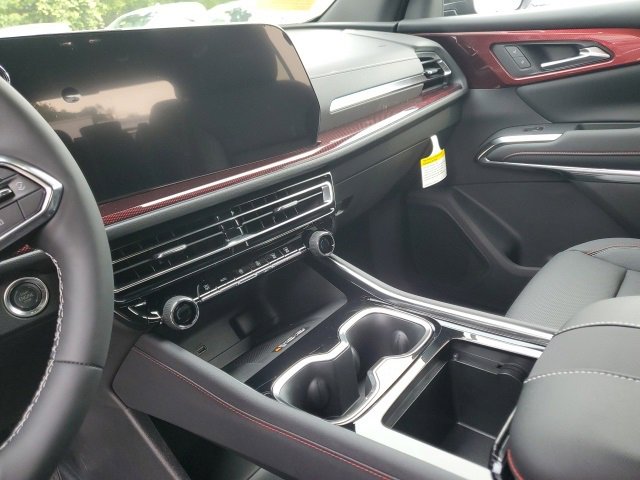 2026 Chevrolet Traverse Z71 photo 6