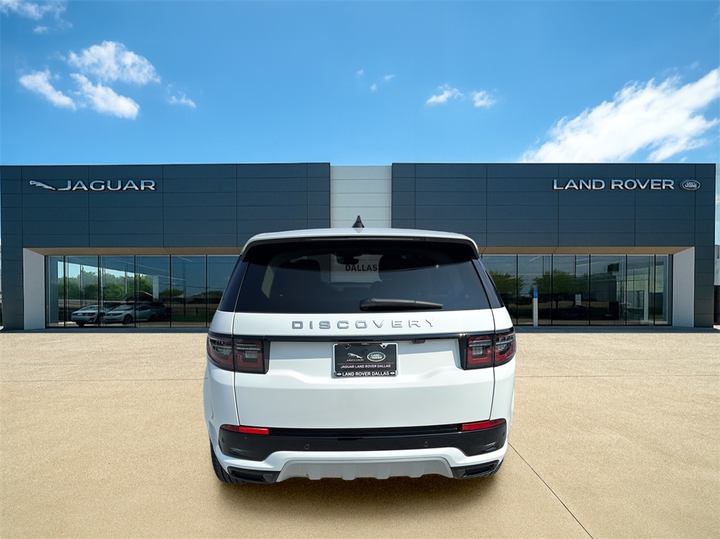 2025 Land Rover Discovery Sport S photo 7