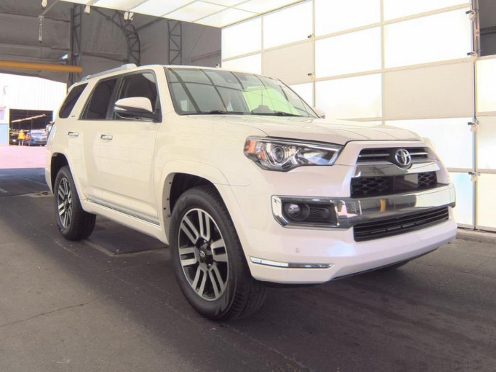 2020 Toyota 4Runner Limited photo 4