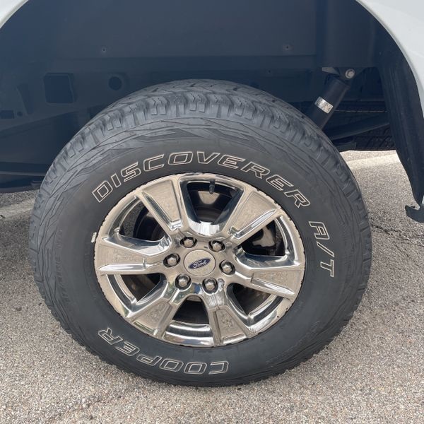 2022 Ford F-150 XLT photo 8