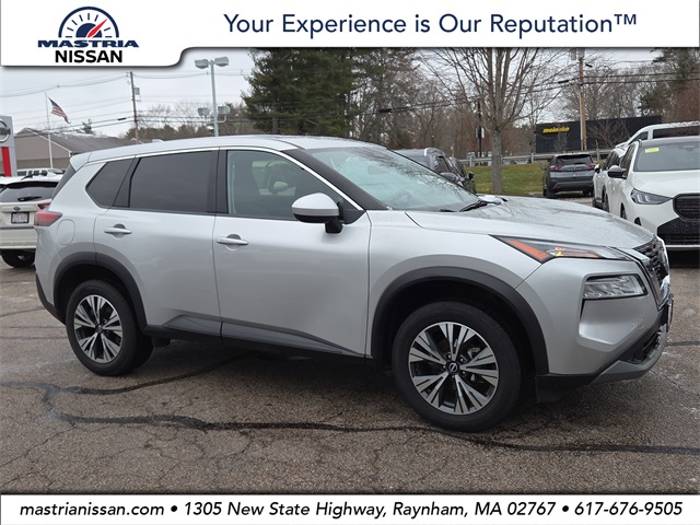 2023 Nissan Rogue SV's photo