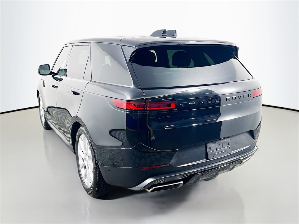 2025 Land Rover Range Rover Sport SE photo 4