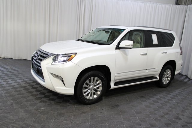 2014 Lexus GX 460 photo 3