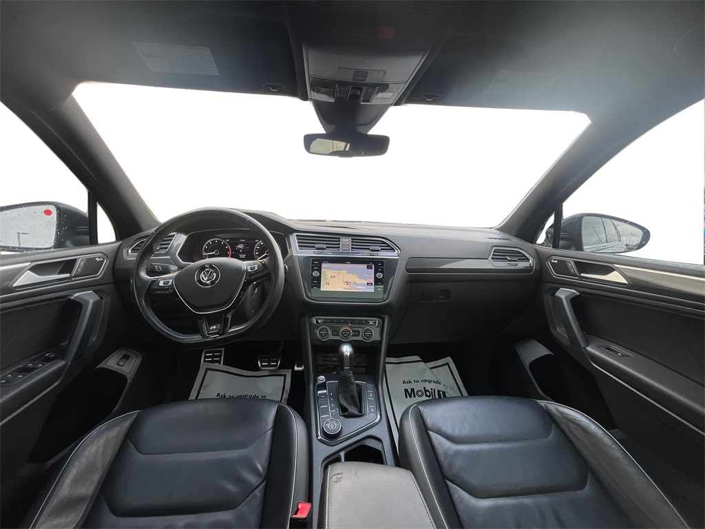2019 Volkswagen Tiguan SEL Premium photo 3