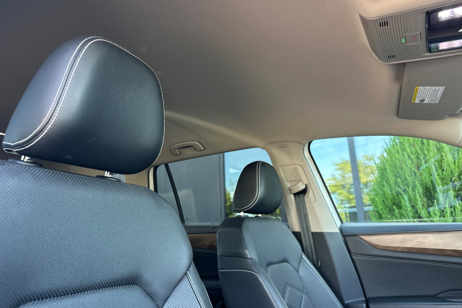 2024 Volkswagen Atlas SE Technology photo 17
