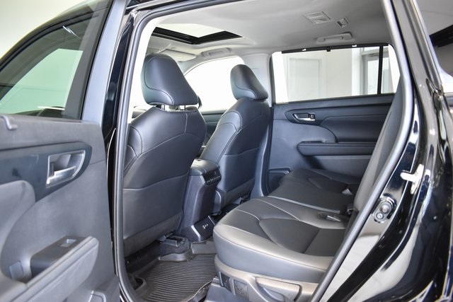 2024 Toyota Highlander XLE photo 13
