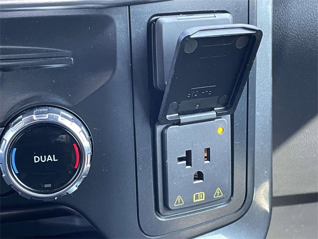 2022 Ford F-150 Lariat photo 15