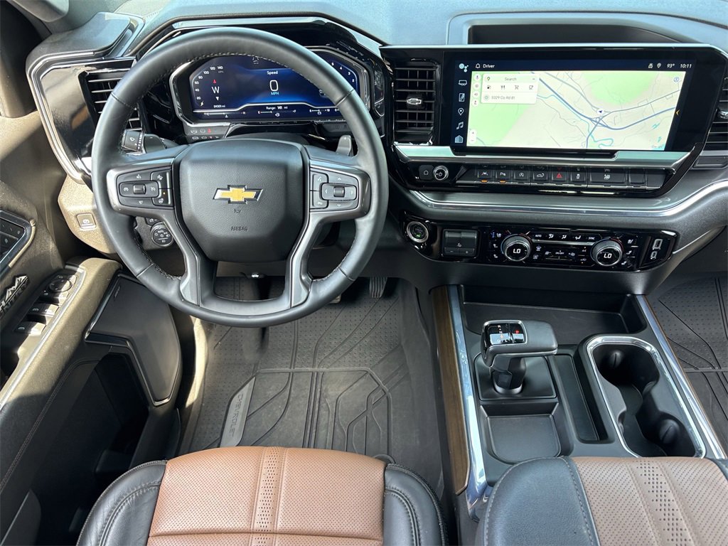 2024 Chevrolet Silverado 1500 High Country photo 3