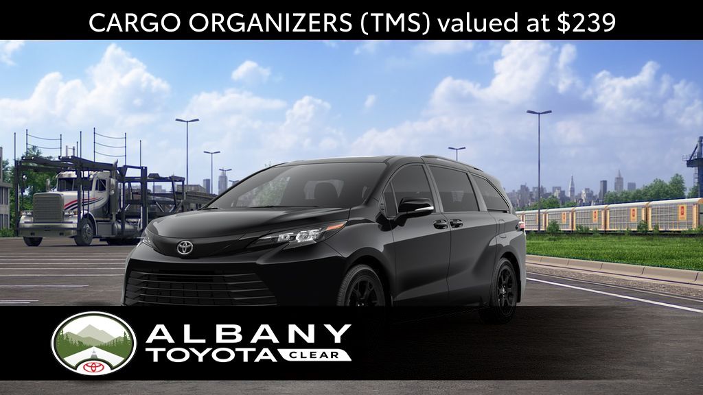 2026 Toyota Sienna Woodland Edition's photo