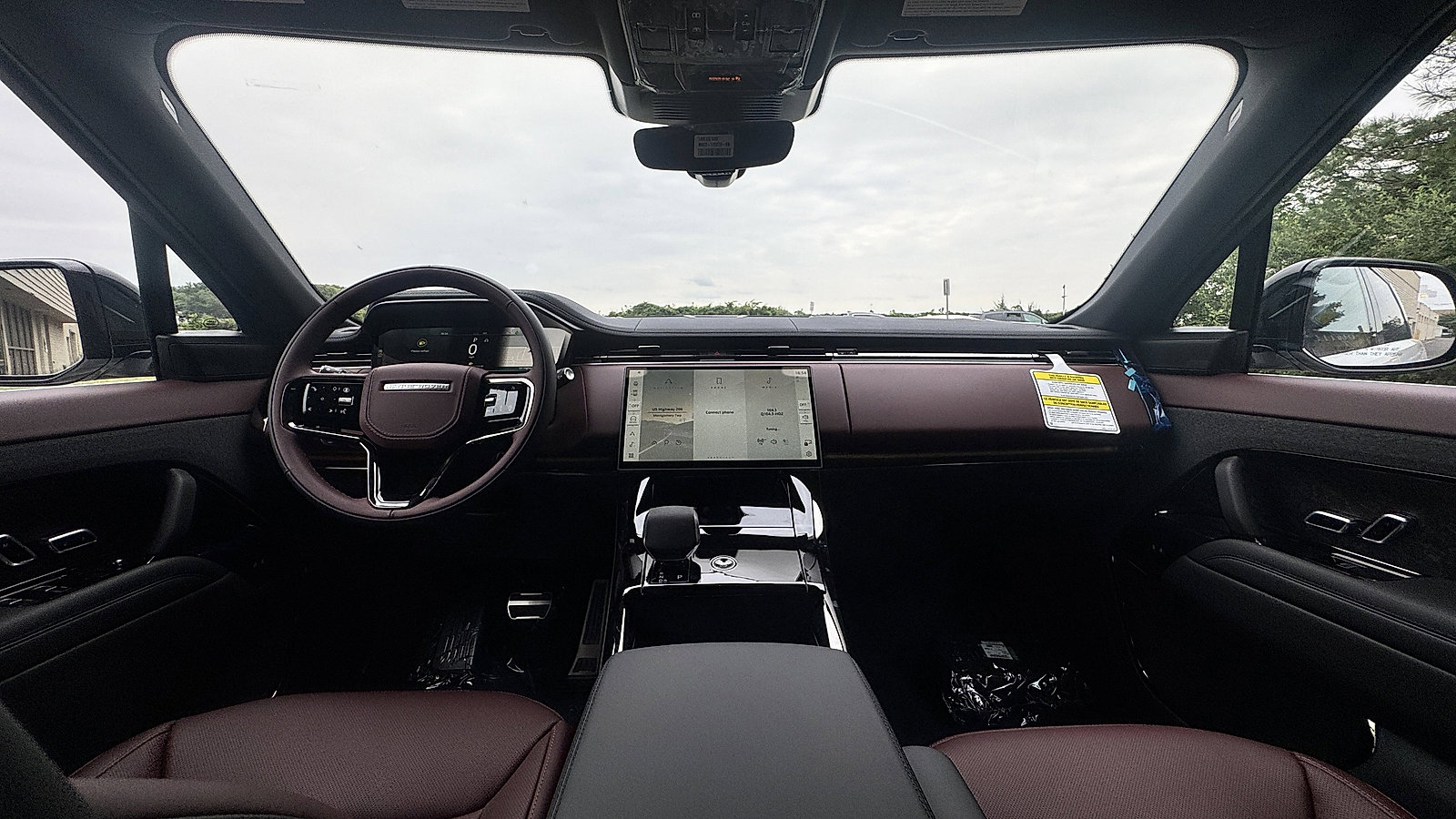 2025 Land Rover Range Rover Sport SE photo 11