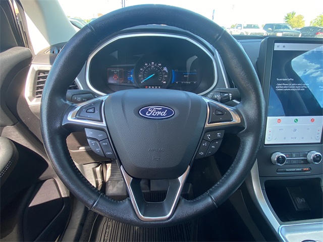 2021 Ford Edge SEL photo 22
