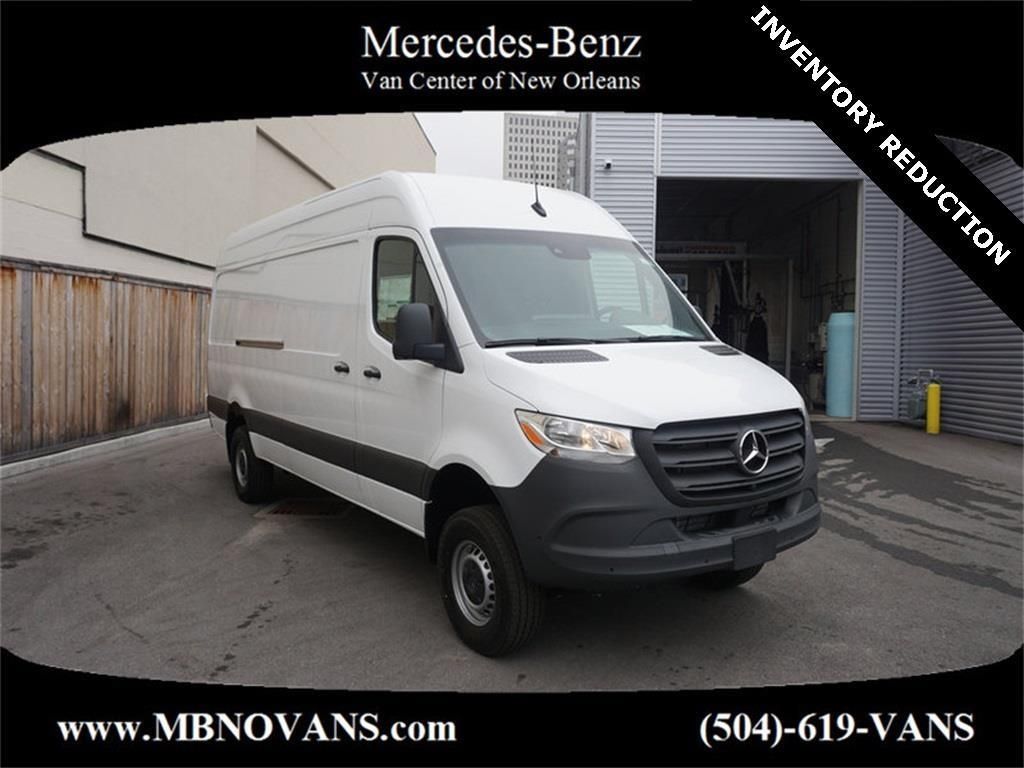 2024 Mercedes-Benz Sprinter Cargo Van Base's photo