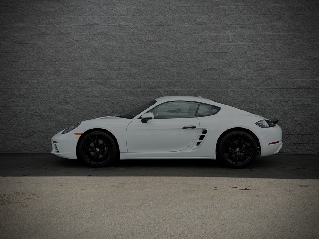 2025 Porsche Cayman Base photo 2