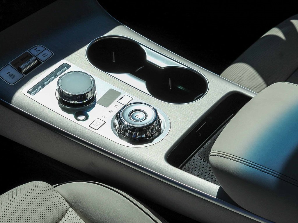 2026 Genesis GV70 2.5T Advanced photo 15