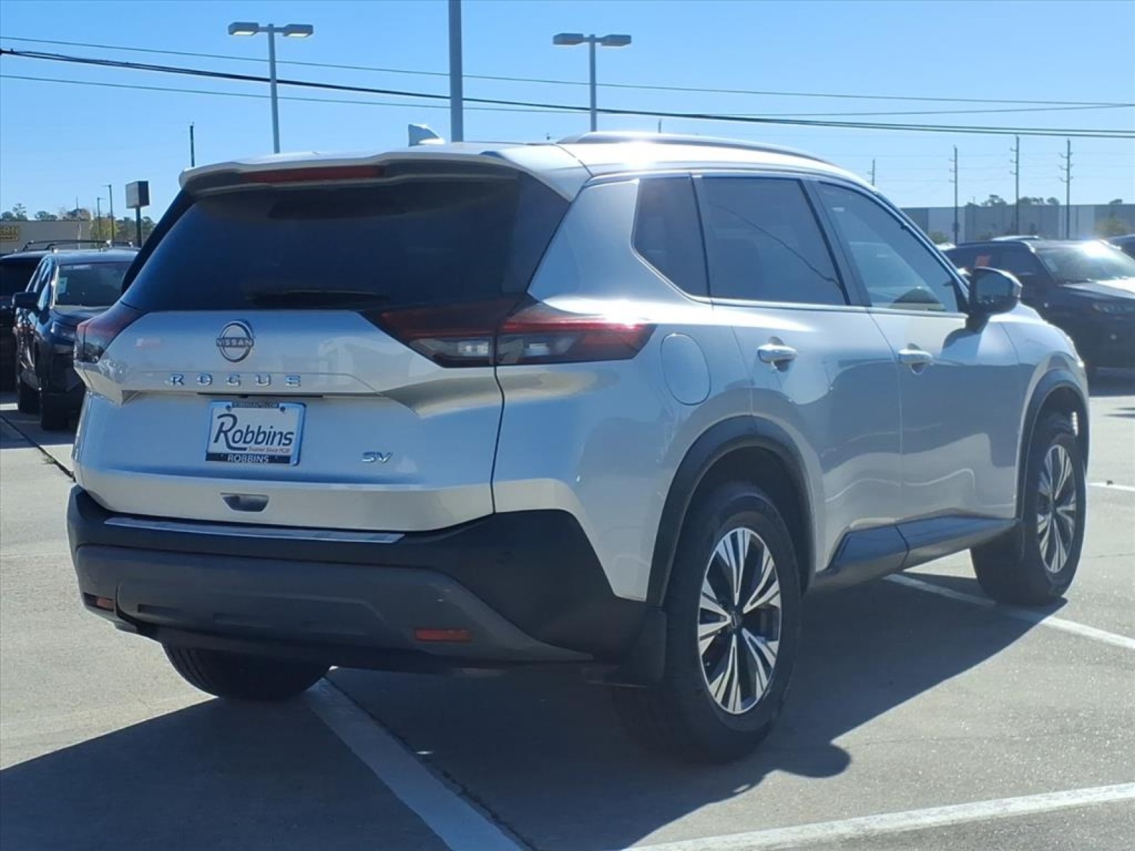 2022 Nissan Rogue SV Silver at Robbins Nissan
