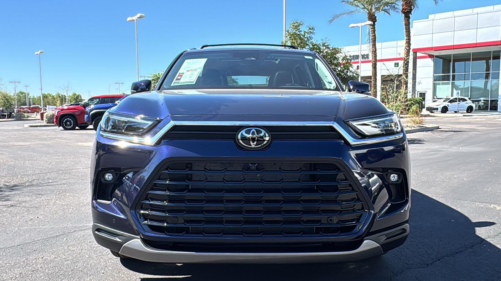 2025 Toyota Grand Highlander Limited photo 2