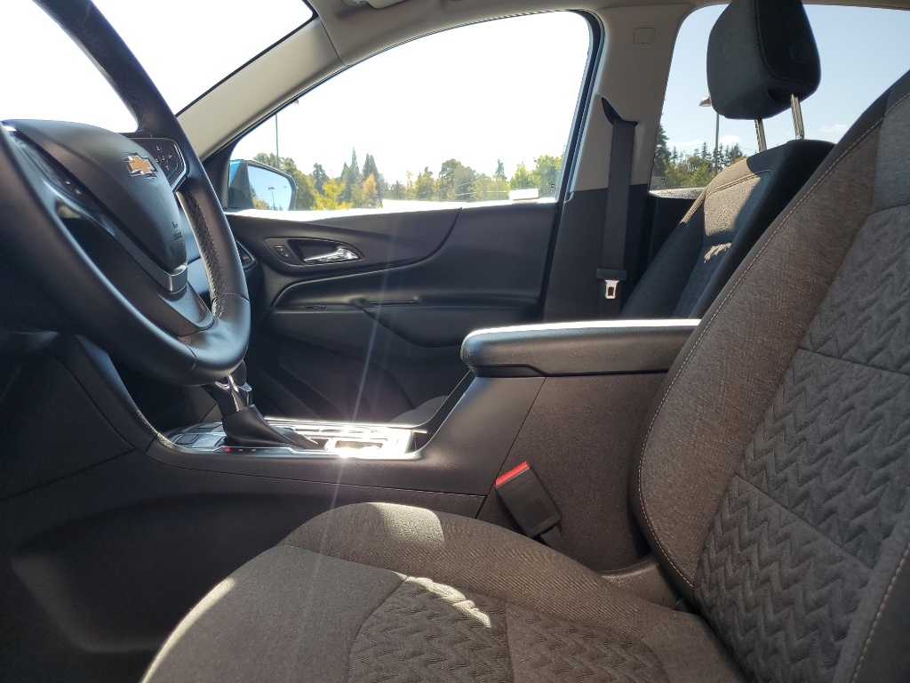 2024 Chevrolet Equinox LT photo 10