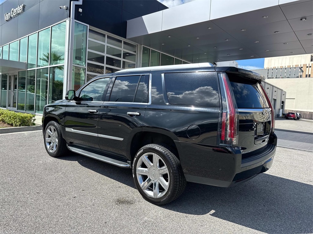 2019 Cadillac Escalade Premium Luxury photo 2