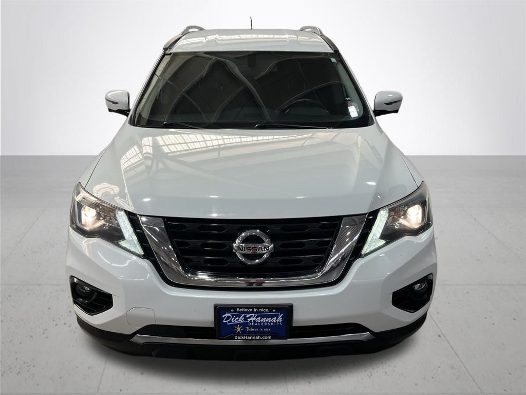 2018 Nissan Pathfinder SL photo 3