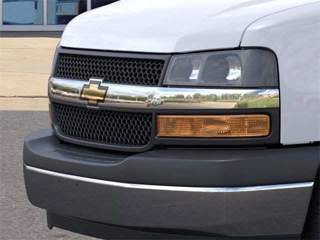 2025 Chevrolet Express Cargo 2500 Work Van photo 11