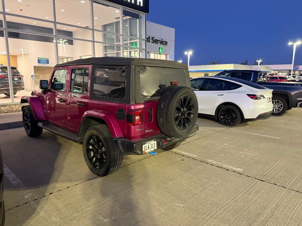 2022 Jeep Wrangler 4xe Unlimited Sahara photo 3