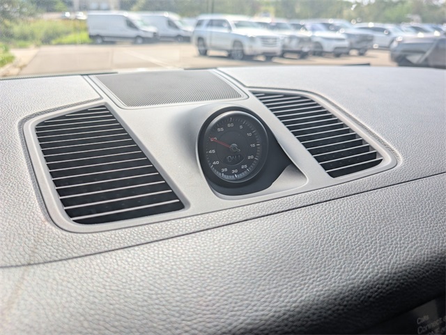 2019 Porsche Cayenne Base photo 9