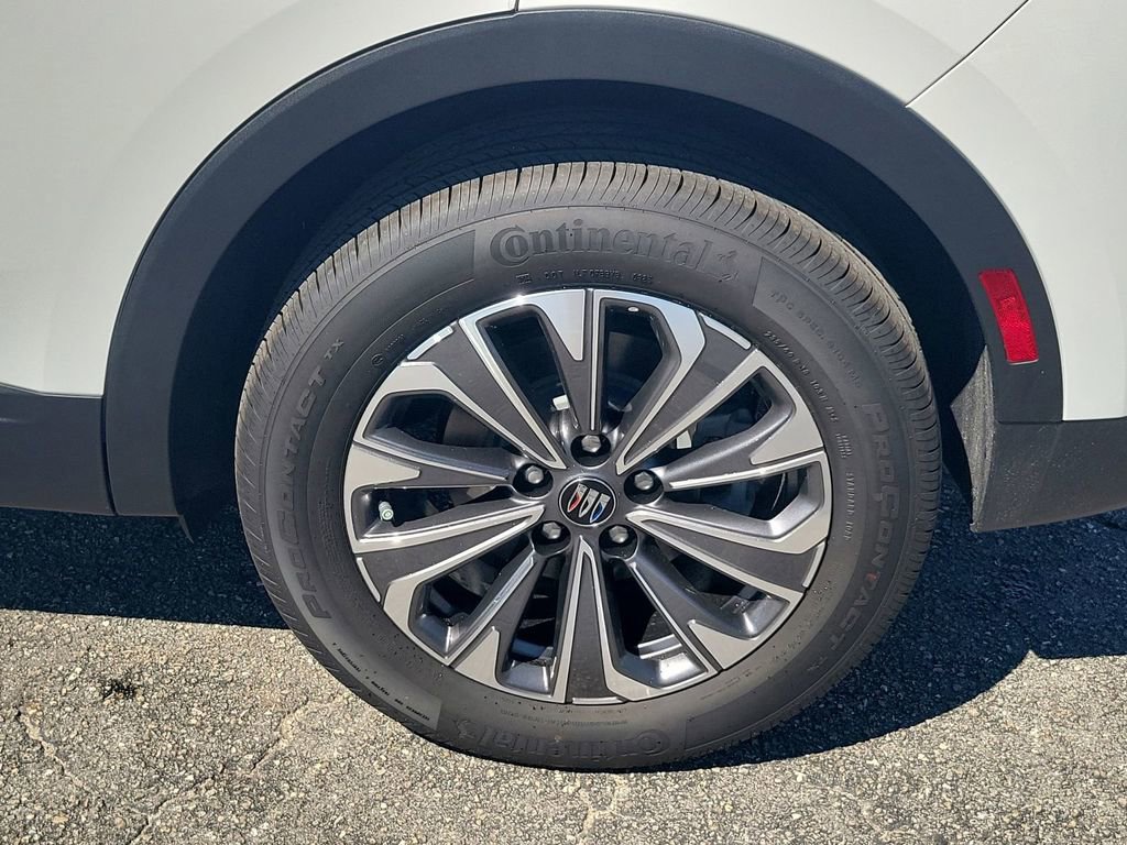 2025 Buick Envision Preferred photo 18