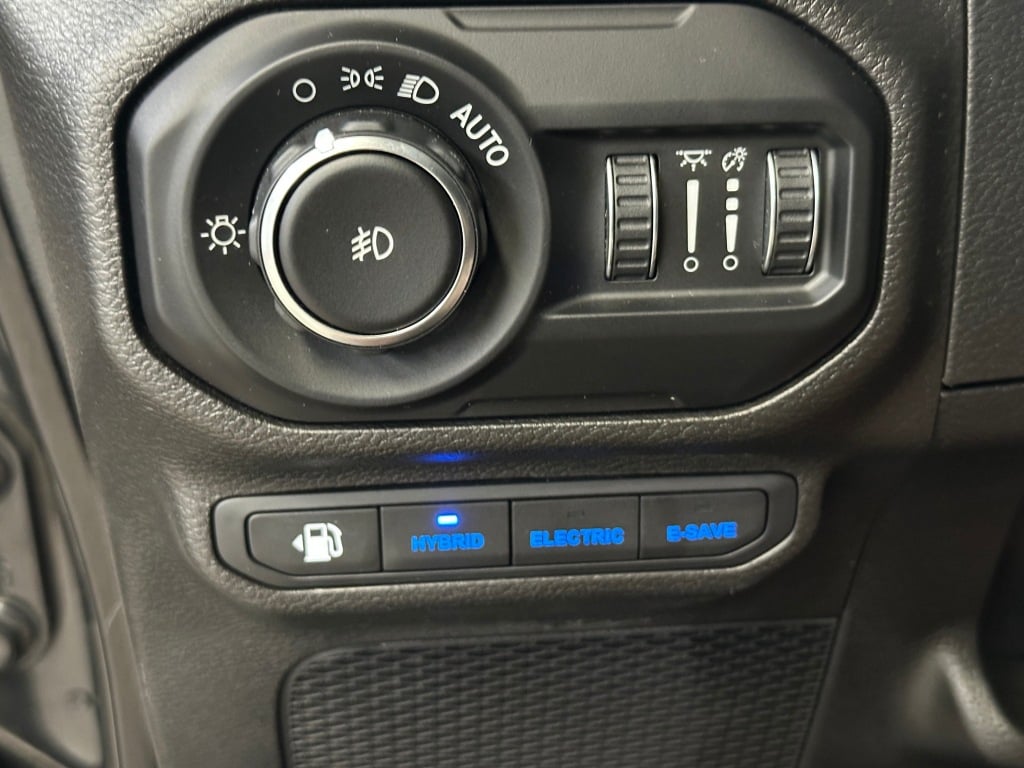 2022 Jeep Wrangler 4xe Unlimited Sahara photo 7