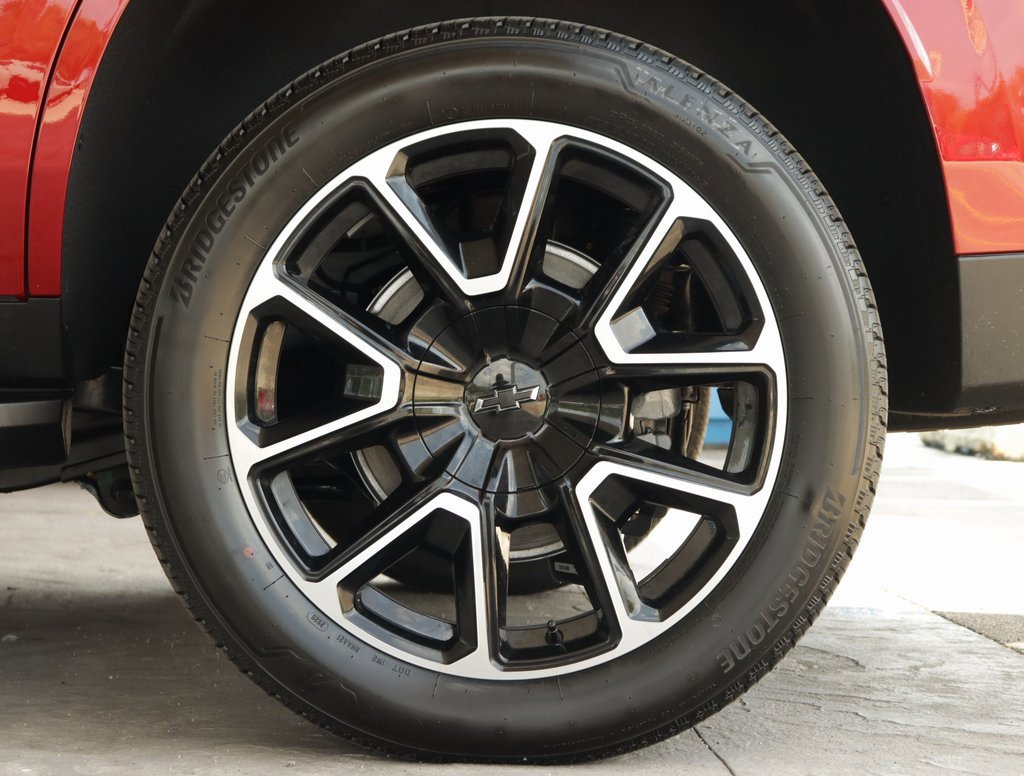 2025 Chevrolet Tahoe RST photo 38