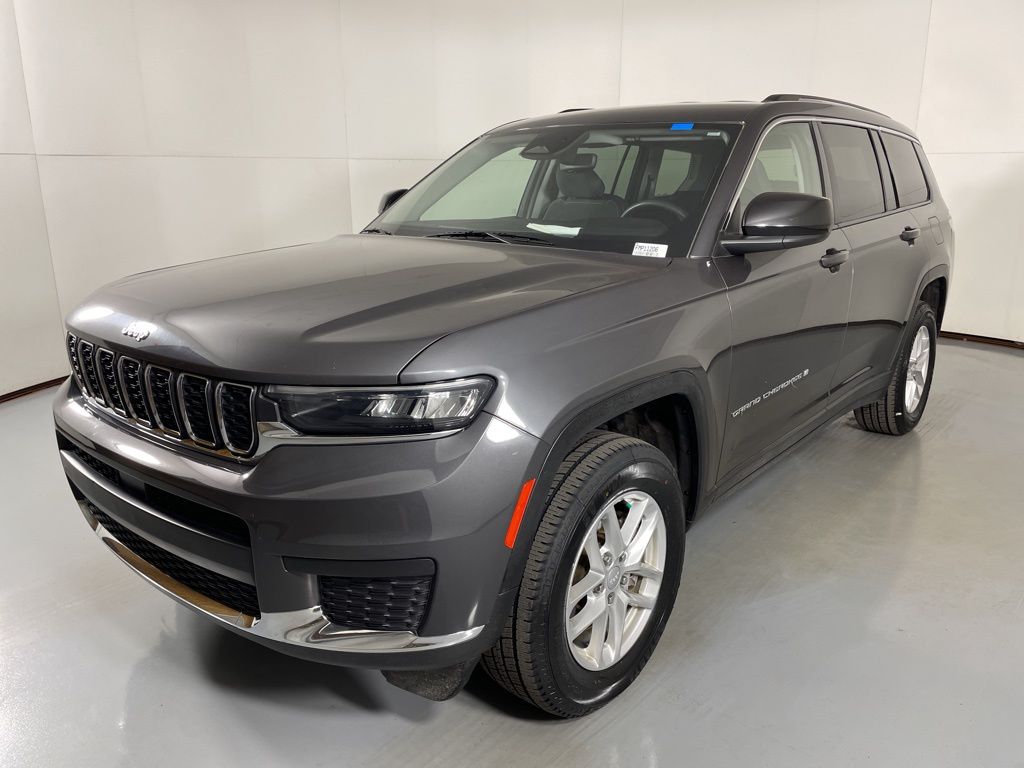 2023 Jeep Grand Cherokee Laredo Altitude photo 4