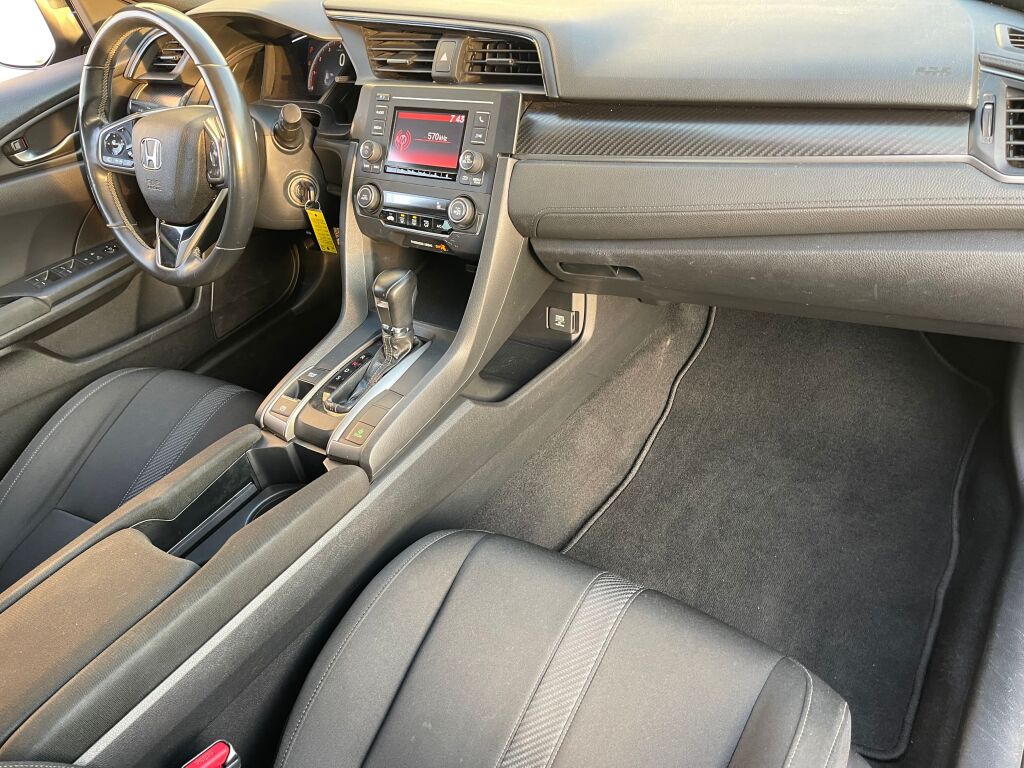 2019 Honda Civic Hatchback Sport photo 19