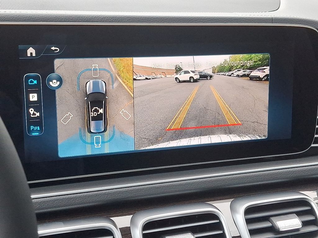 2026 Mercedes Benz GLS 450 4MATIC photo 13