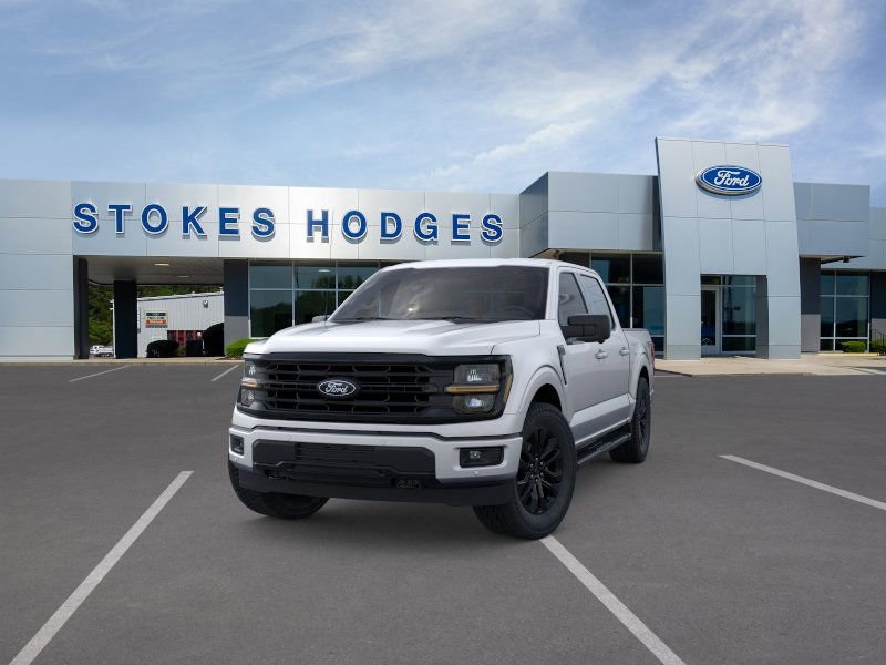 2025 Ford F-150 XLT photo 2