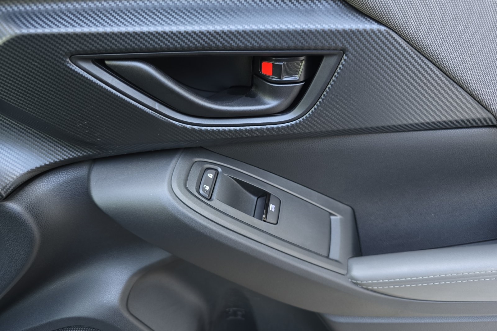 2024 Subaru Crosstrek Premium photo 16