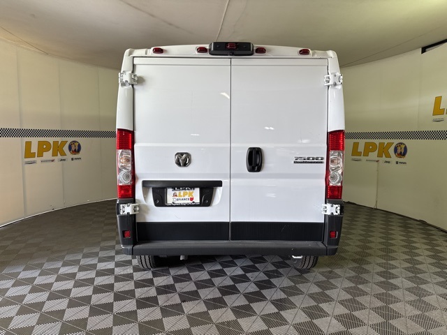 2025 Ram ProMaster 1500 Tradesman photo 3
