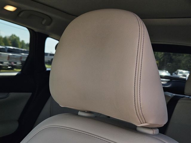 2022 Infiniti QX50 Essential photo 18