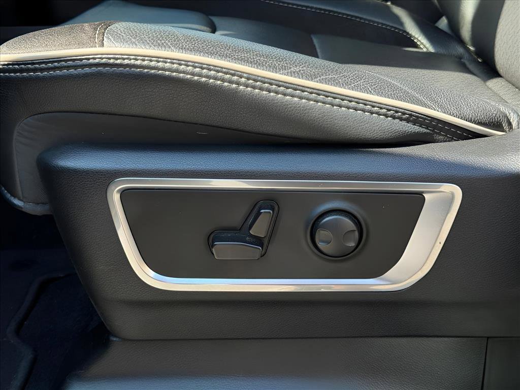 2025 Ram 1500 Laramie photo 19
