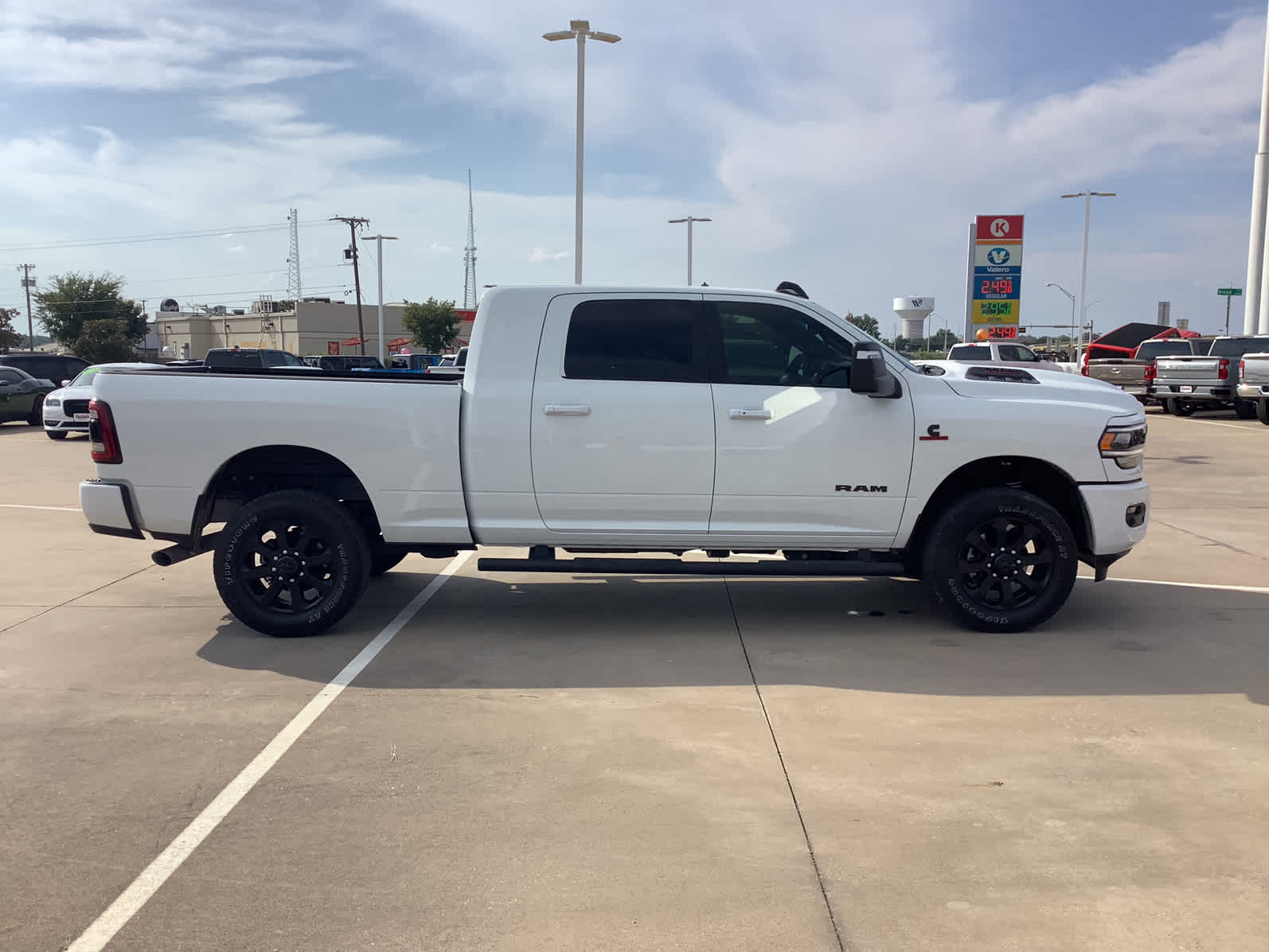 2024 Ram 2500 Laramie photo 2