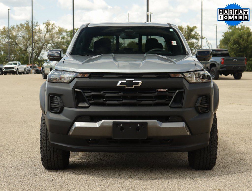 2024 Chevrolet Colorado Trail Boss photo 2