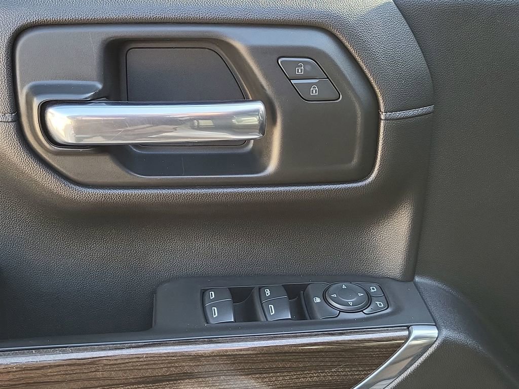 2020 Chevrolet Silverado 1500 RST photo 20