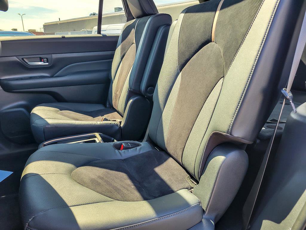 2024 TOYOTA GRAND HIGHLANDER - Image 15
