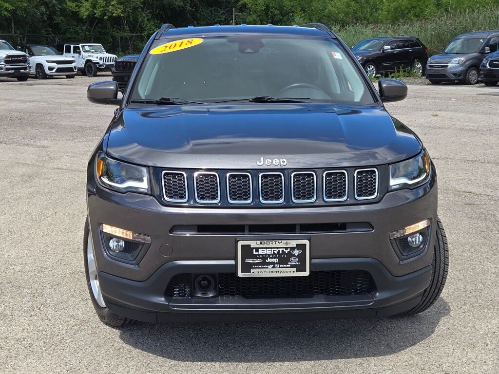 2018 Jeep Compass Latitude photo 3