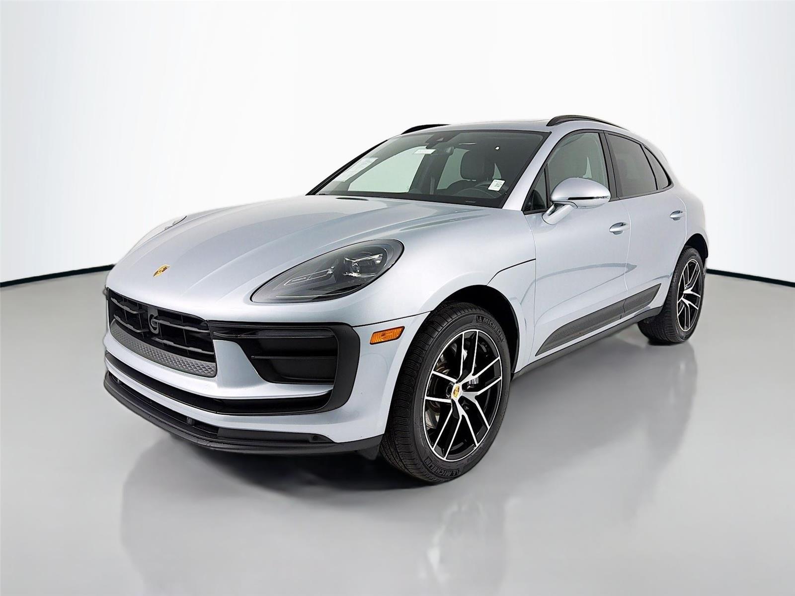 2025 Porsche Macan's photo