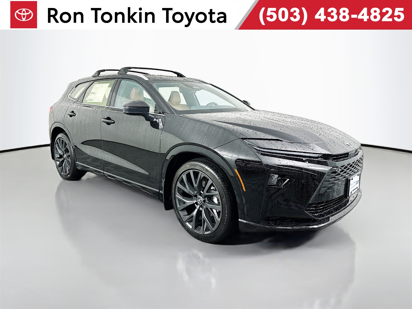 2025 Toyota Crown Signia Limited's photo