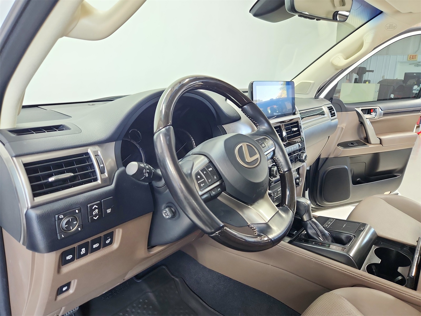 2022 Lexus GX 460 photo 15