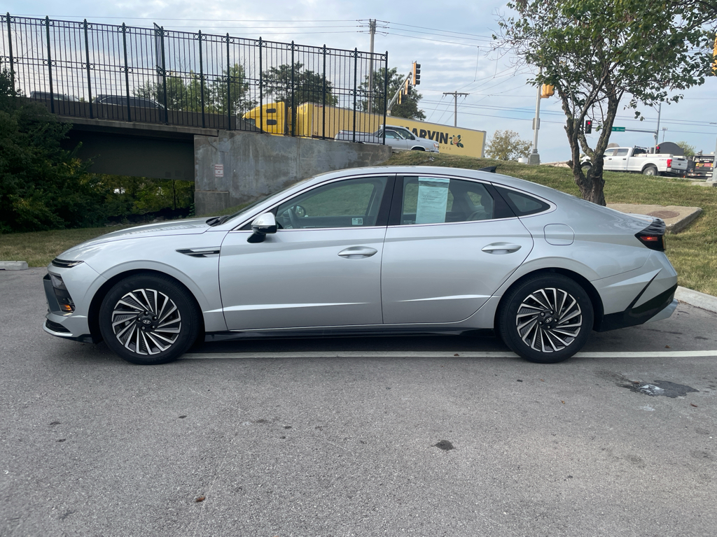 Certified 2024 Hyundai Sonata Hybrid SEL with VIN KMHL34JJ6RA100223 for sale in Kansas City